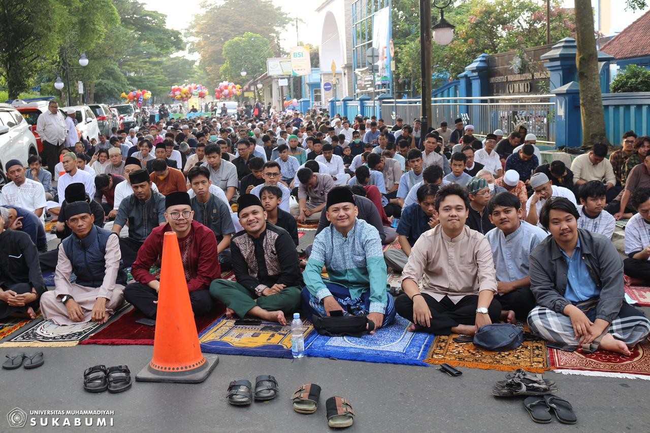 Antusiasme Warga Sangat Tinggi, Ribuan Jamaah Padati Kampus UMMI Laksanakan Ibadah Idul Fitri